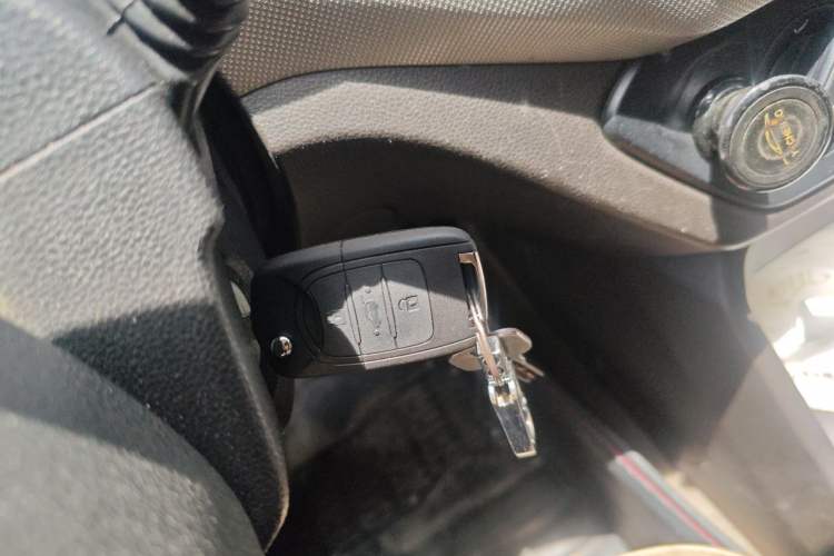 Used Wuling Hongguang 2018 1.5L S Comfort Model L2B Vehicle Key