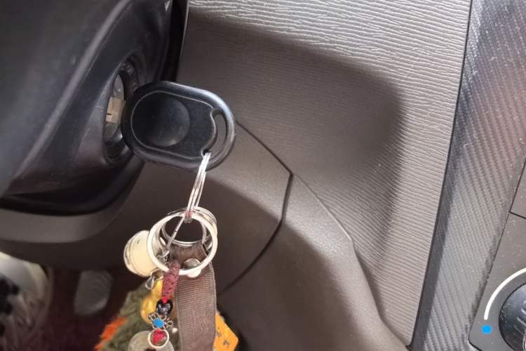 Used Wuling Hongguang 2018 1.5L Classic S Standard Model Vehicle Key