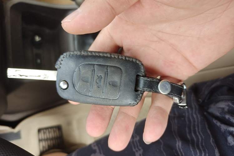 Used Wuling Hongguang 2018 1.5L S Comfort Model L2B Vehicle Key