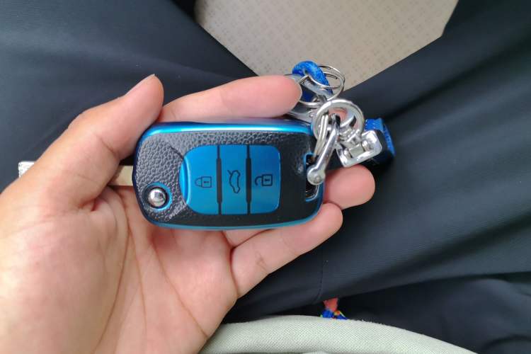 Used Wuling Hongguang 2018 1.5L S Comfort Model L2B Vehicle Key