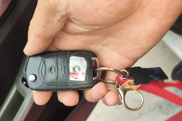 Used Wuling Hongguang 2018 1.5L S Comfort Model L2B Vehicle Key
