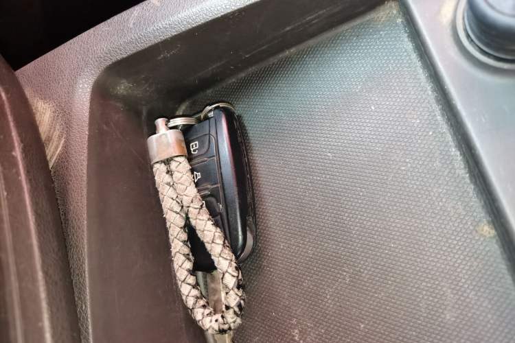 Used Wuling Hongguang 2018 1.2L Classic S Base Model Vehicle Key