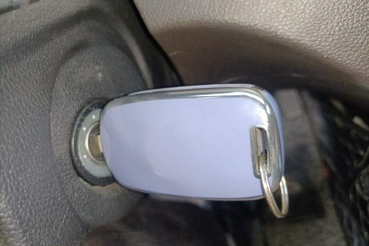 Used Wuling Hongguang 2018 1.5L S Comfort Model L2B Vehicle Key
