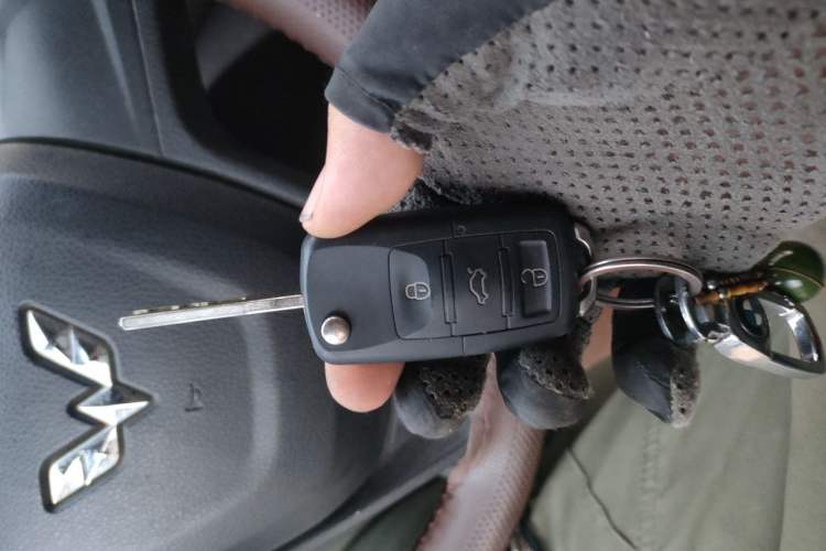 Used Wuling Hongguang 2018 1.5L S Standard Version L2B Vehicle Key