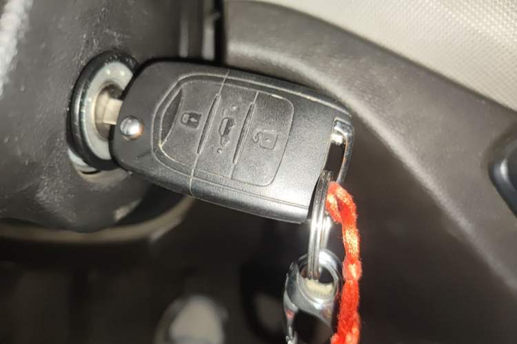 Used Wuling Hongguang 2018 1.5L S Standard Version L2B Vehicle Key