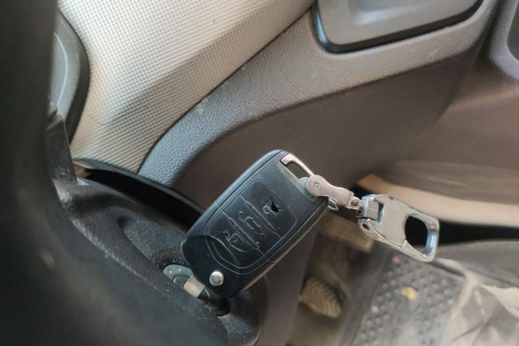 Used Wuling Hongguang 2018 1.5L S Comfort Model L2B Vehicle Key