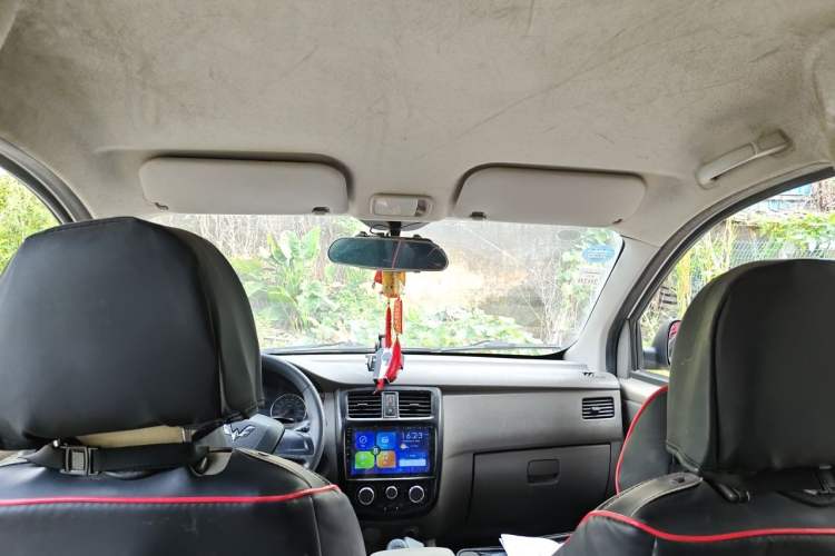 Used Wuling Hongguang 2018 1.5L Classic S Base Model Headliner