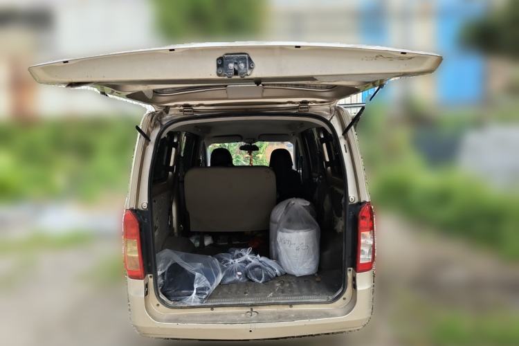 Used Wuling Hongguang 2018 1.5L Classic S Base Model Trunk