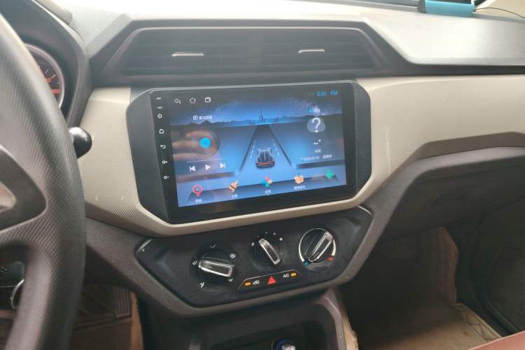 Used Wuling Hongguang 2019 1.5L S Standard Version China VI LAR Audio And AC Panel