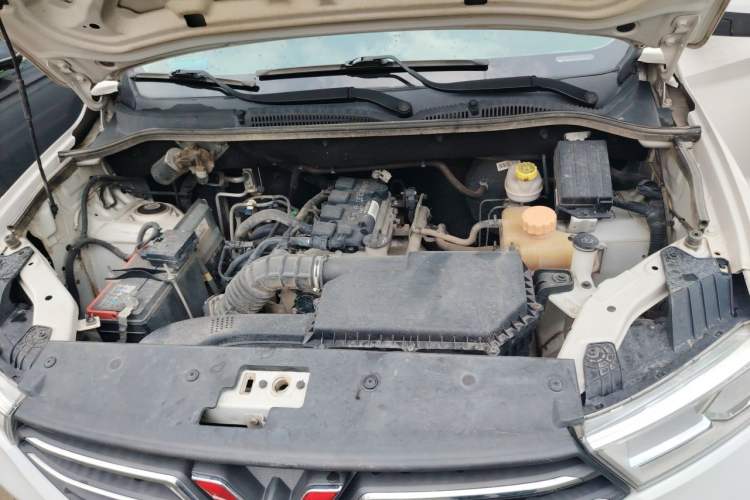 Used Wuling Hongguang 2019 1.5L S Standard Version China VI LAR Engine Bay