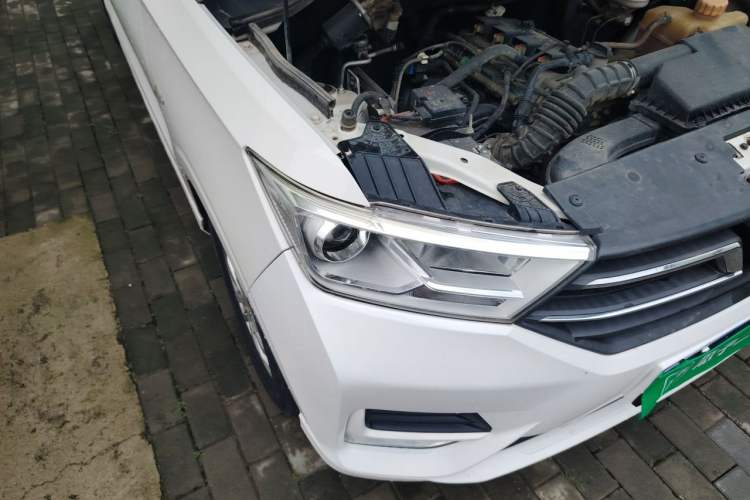 Used Wuling Hongguang 2019 1.5L S Standard Version China VI LAR Right Front Headlight