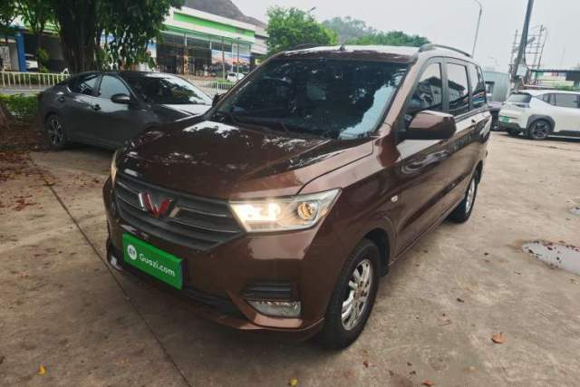 Used Wuling Hongguang 2019 1.5L S Comfort Edition China VI LAR