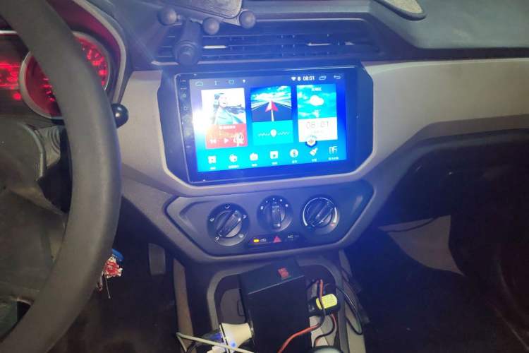 Used Wuling Hongguang 2019 1.5L S Standard Version China VI LAR Audio And AC Panel