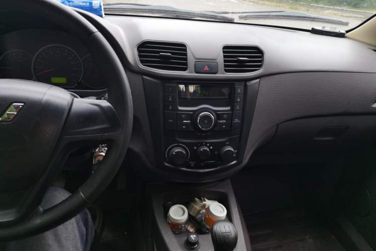 Used Wuling Hongguang 2019 1.5L S Base Version L2B Audio And AC Panel
