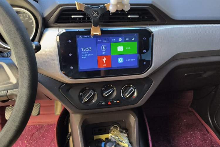 Used Wuling Hongguang 2019 1.5L S Comfort Edition China VI LAR Audio And AC Panel