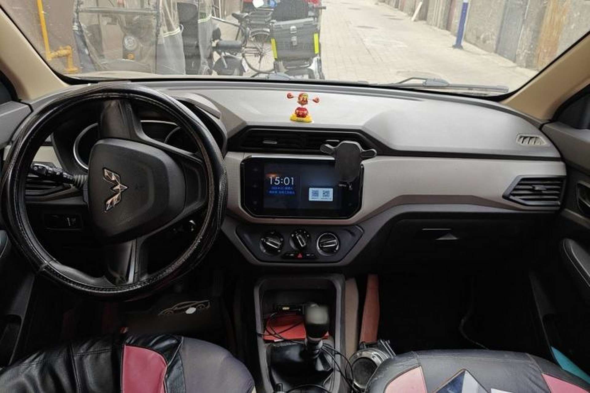 Used Wuling Hongguang 2019 1.5L S Standard Version China VI LAR Center Console