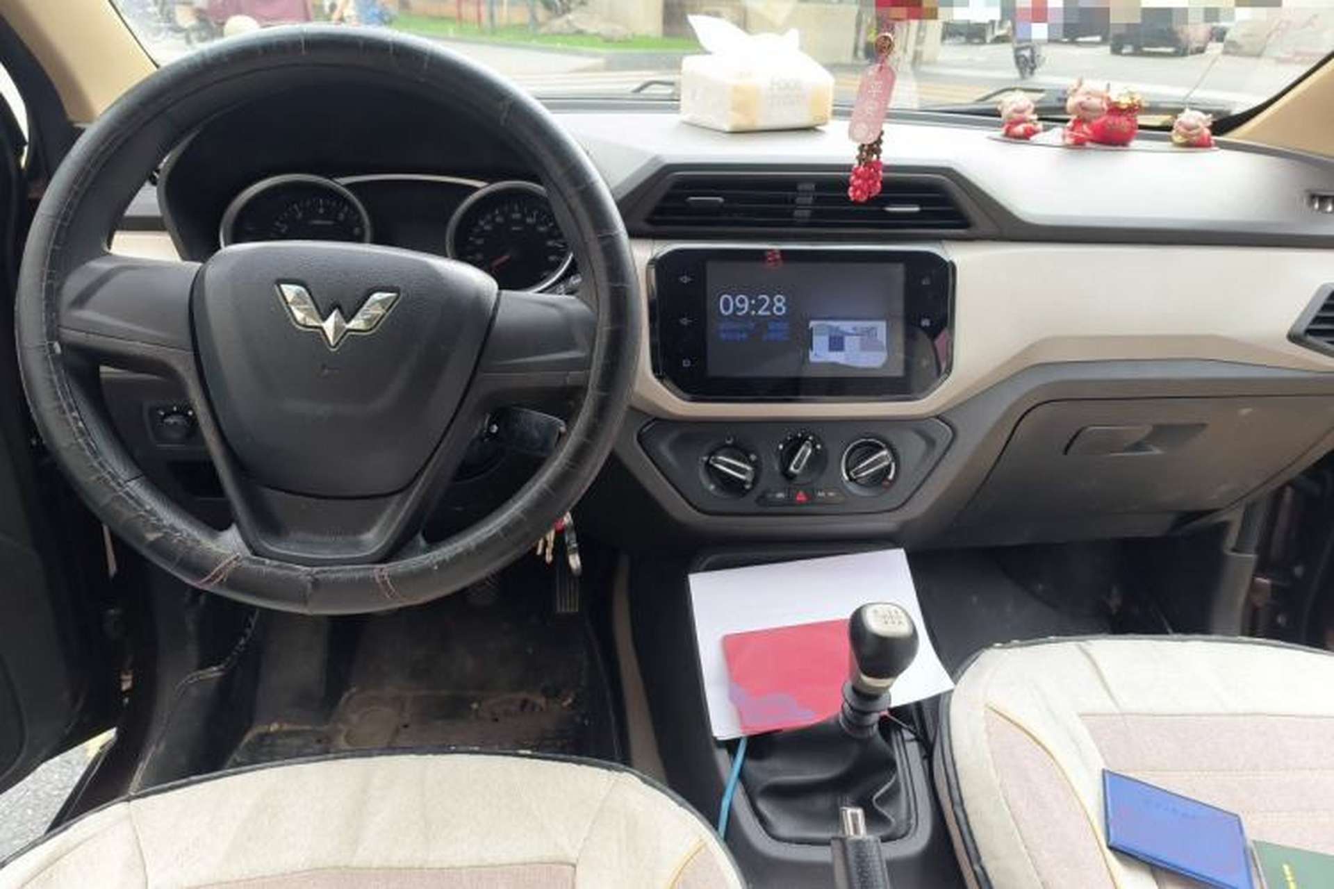 Used Wuling Hongguang 2019 1.5L S Comfort Edition China VI LAR Center Console