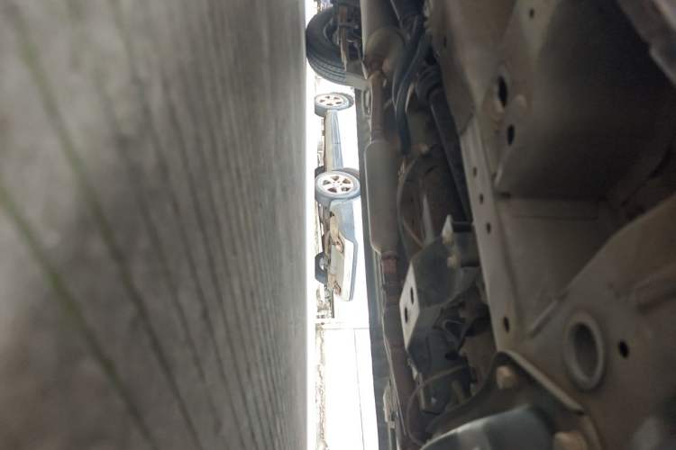 Used Wuling Hongguang 2019 1.5L S Basic Version China VI Standard LAR Chassis Front Right