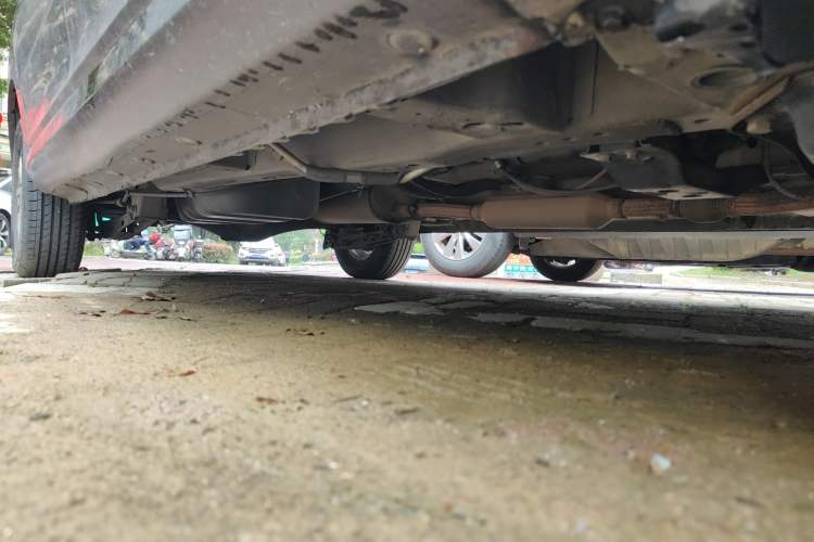 Used Wuling Hongguang 2019 1.5L S Standard Version China VI LAR Chassis Front Right