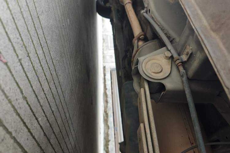 Used Wuling Hongguang 2019 1.5L S Basic Version China VI Standard LAR Chassis Rear Left