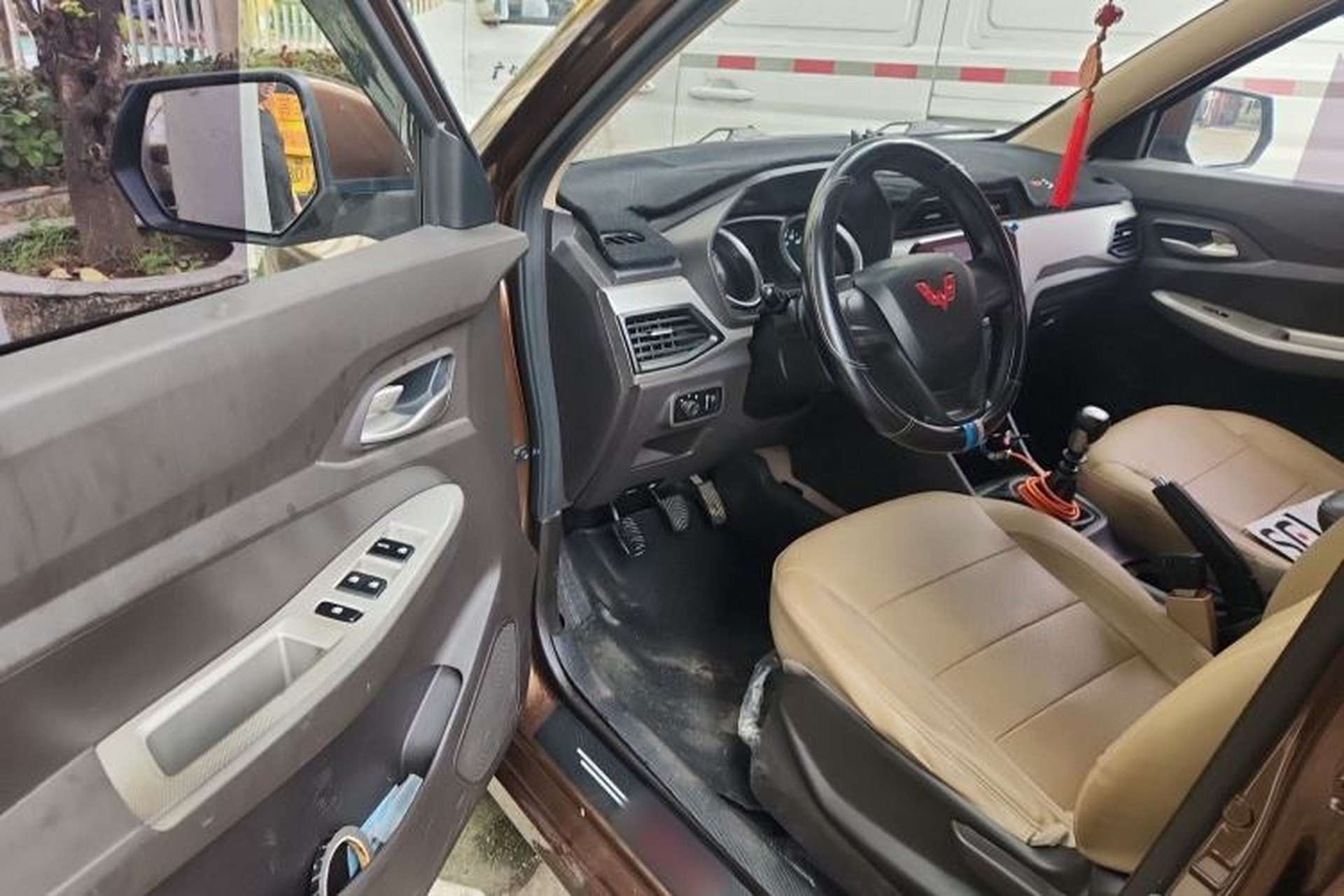 Used Wuling Hongguang 2019 1.5L S Comfort Edition China VI LAR Driver Seat