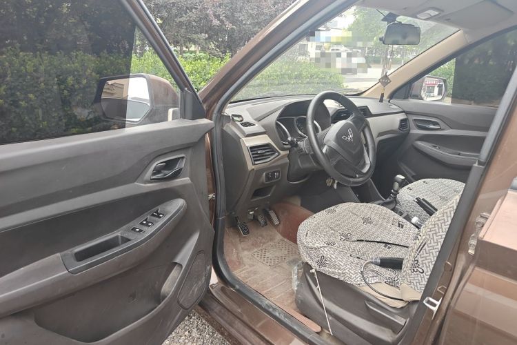 Used Wuling Hongguang 2019 1.5L S Standard Version China VI LAR Driver Seat