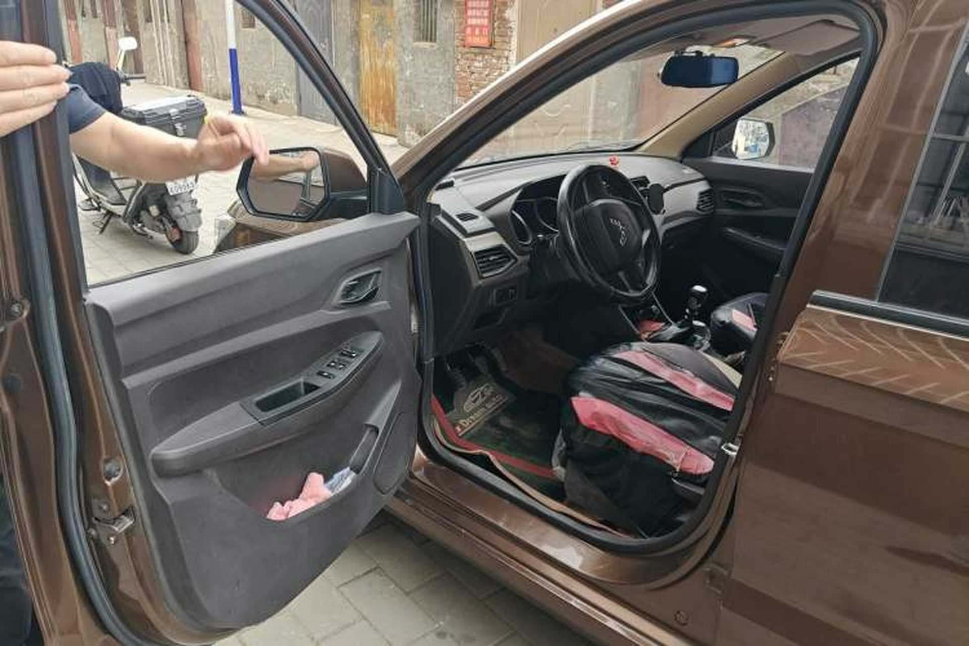 Used Wuling Hongguang 2019 1.5L S Standard Version China VI LAR Driver Seat