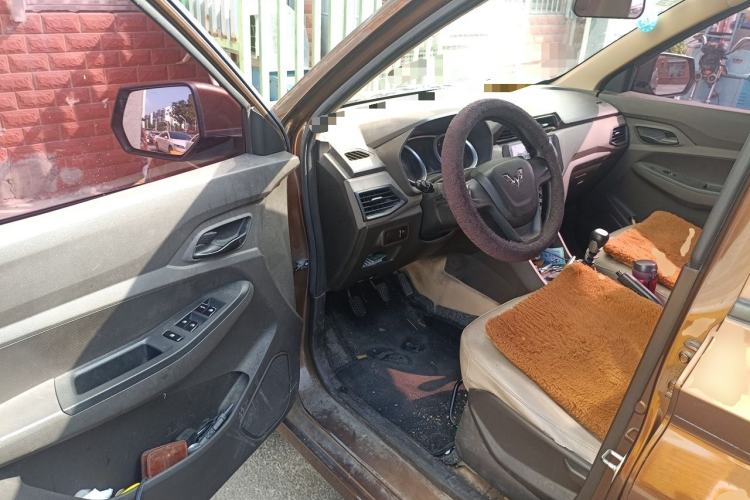 Used Wuling Hongguang 2019 1.5L S Standard Version China VI LAR Driver Seat