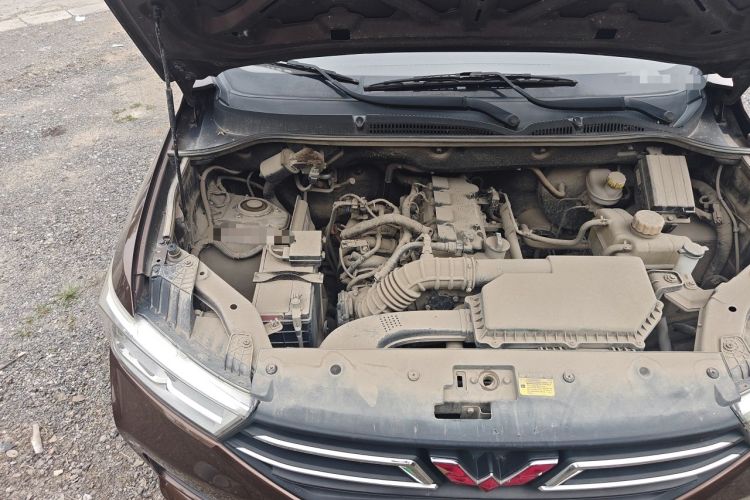 Used Wuling Hongguang 2019 1.5L S Standard Version China VI LAR Engine Bay Right