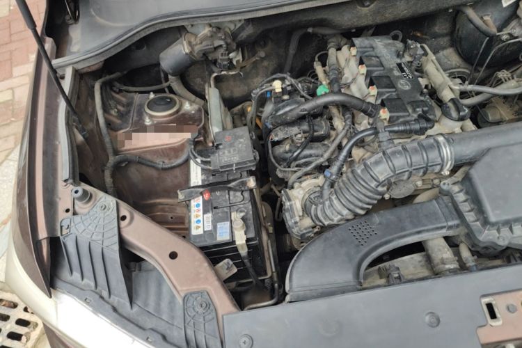 Used Wuling Hongguang 2019 1.5L S Standard Version China VI LAR Engine Bay Right