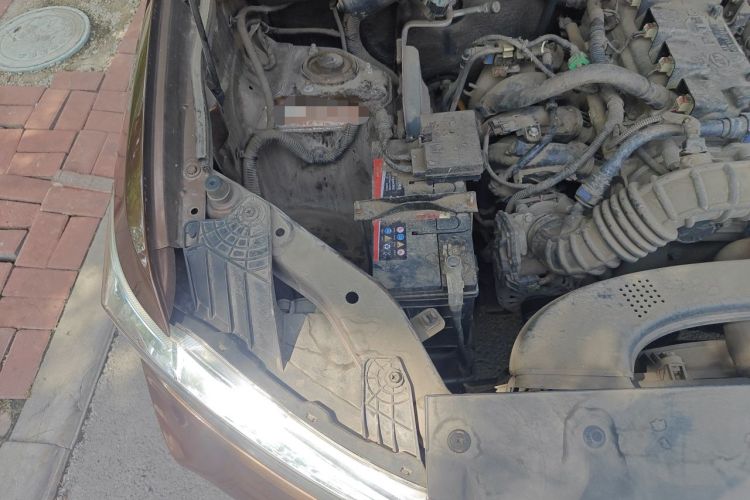 Used Wuling Hongguang 2019 1.5L S Comfort Edition China VI LAR Engine Bay Right