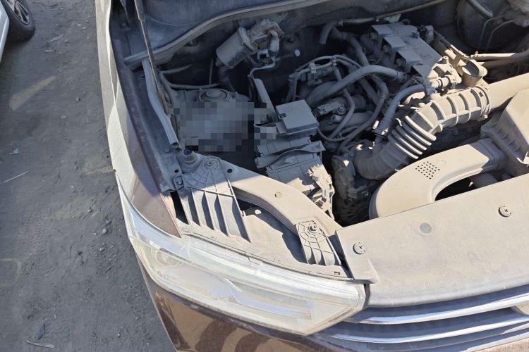Used Wuling Hongguang 2019 1.5L S Standard Version China VI LAR Engine Bay Right