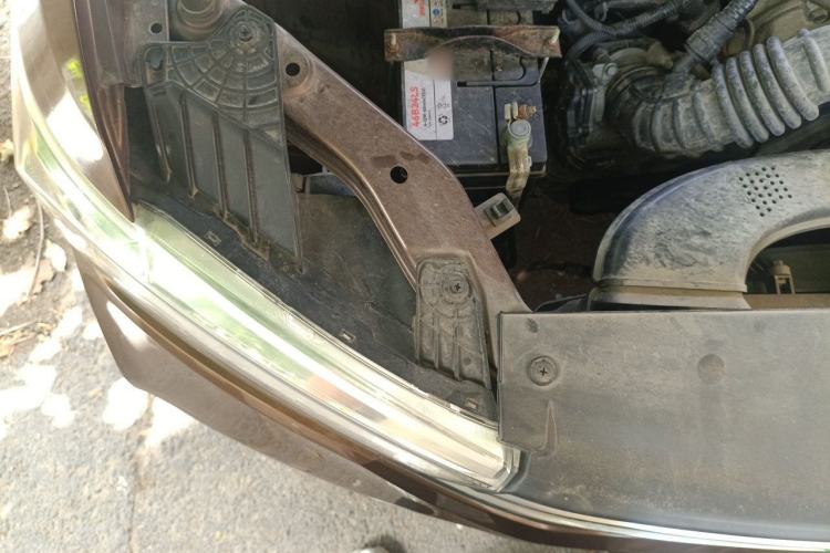 Used Wuling Hongguang 2019 1.5L S Comfort Edition China VI LAR Engine Bay Right