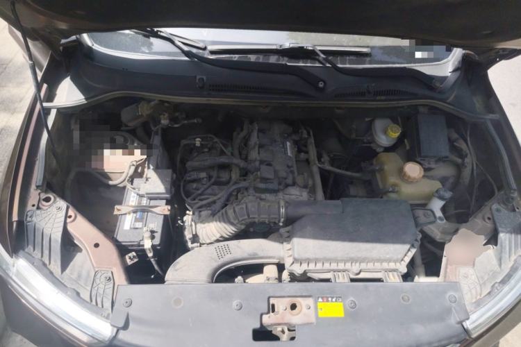 Used Wuling Hongguang 2019 1.5L S Comfort Edition China VI LAR Engine Bay