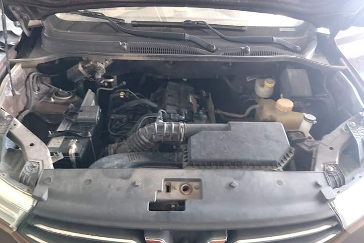 Used Wuling Hongguang 2019 1.5L S Standard Version China VI LAR Engine Bay