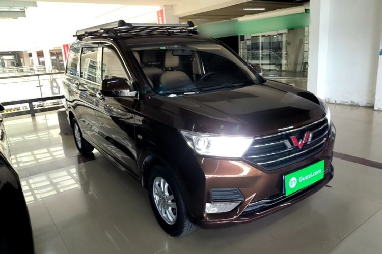 Used Wuling Hongguang 2019 1.5L S Comfort Edition China VI LAR Front Right 45 Deg