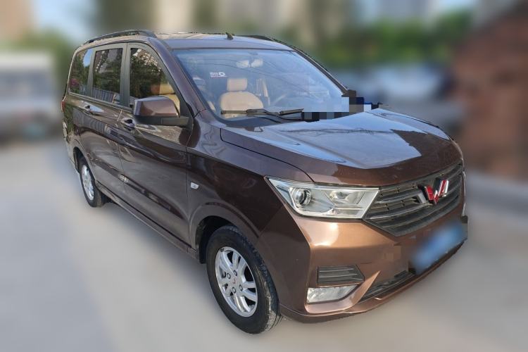 Used Wuling Hongguang 2019 1.5L S Base Version L2B Front Right 45 Deg