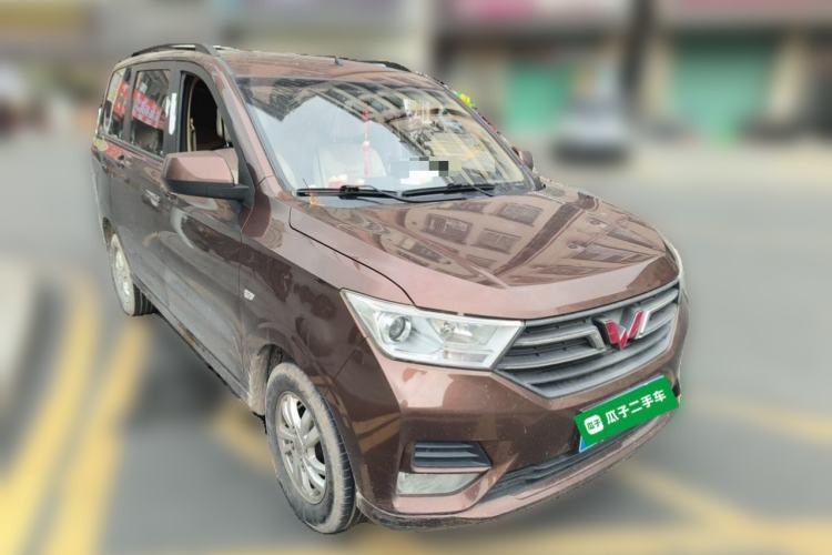 Used Wuling Hongguang 2019 1.5L S Comfort Edition China VI LAR Front Right 45 Deg