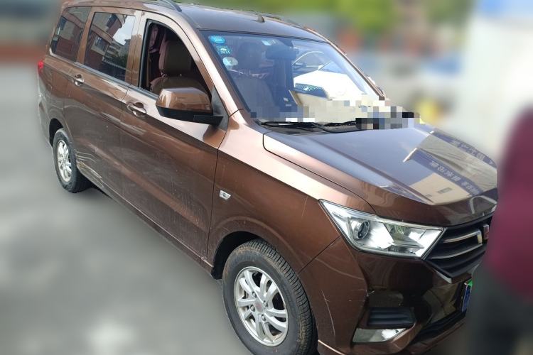 Used Wuling Hongguang 2019 1.5L S Standard Version China VI LAR Front Right 45 Deg