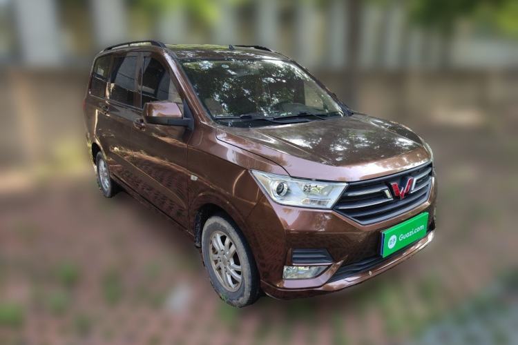 Used Wuling Hongguang 2019 1.5L S Standard Version China VI LAR Front Right 45 Deg