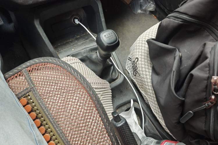 Used Wuling Hongguang 2019 1.5L S Basic Version China VI Standard LAR Gear Lever