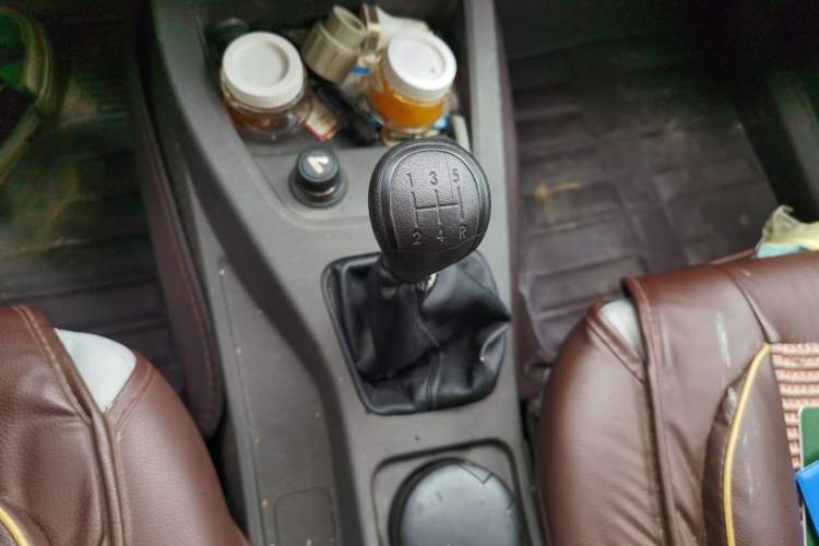 Used Wuling Hongguang 2019 1.5L S Base Version L2B Gear Lever