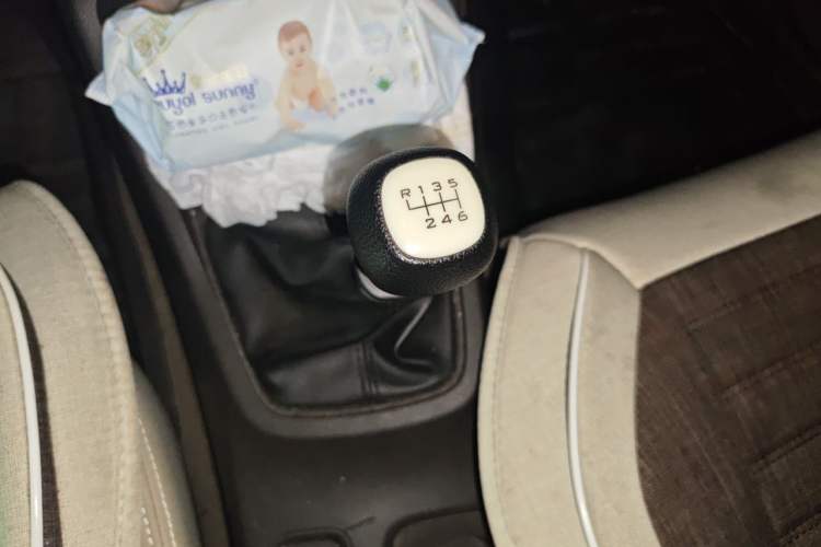 Used Wuling Hongguang 2019 1.5L S Standard Version China VI LAR Gear Lever