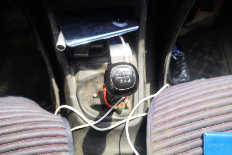 Used Wuling Hongguang 2019 1.5L S Basic Version China VI Standard LAR Gear Lever