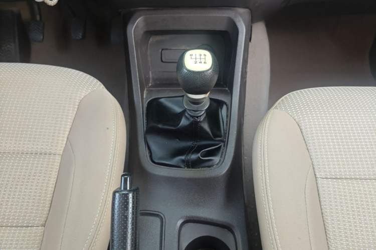 Used Wuling Hongguang 2019 1.5L S Standard Version China VI LAR Gear Lever