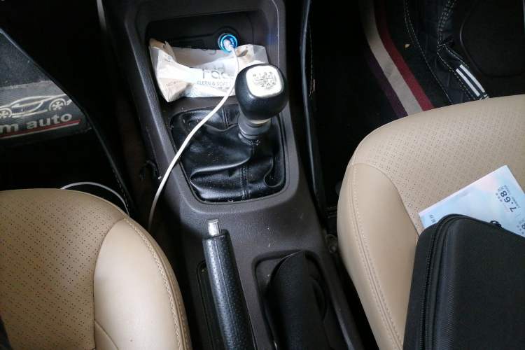 Used Wuling Hongguang 2019 1.5L S Comfort Edition China VI LAR Gear Lever