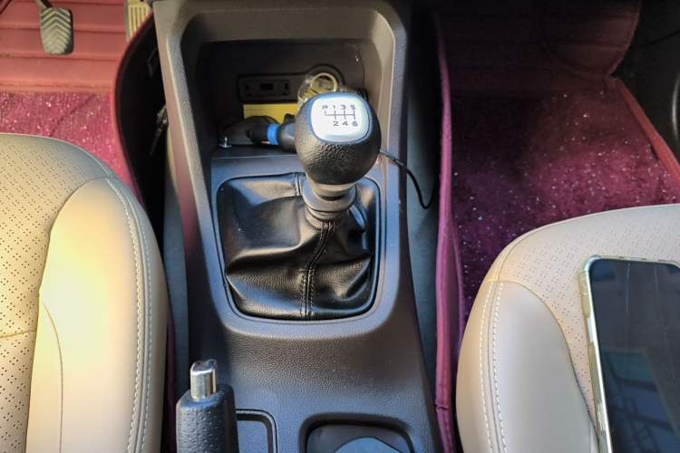Used Wuling Hongguang 2019 1.5L S Comfort Edition China VI LAR Gear Lever
