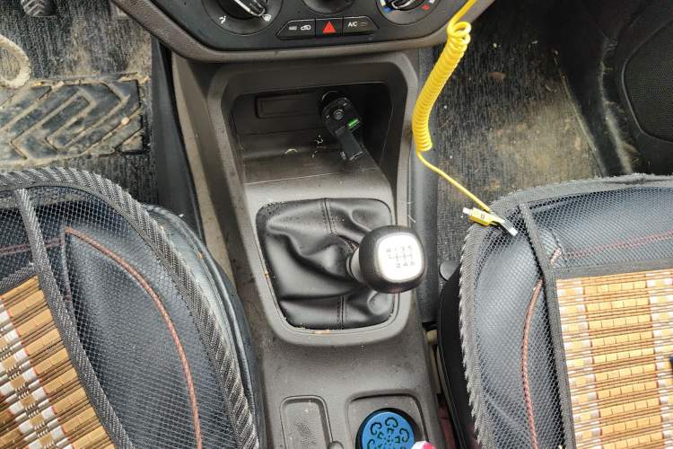Used Wuling Hongguang 2019 1.5L S Standard Version China VI LAR Gear Lever
