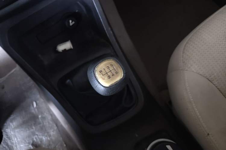 Used Wuling Hongguang 2019 1.5L S Standard Version China VI LAR Gear Lever
