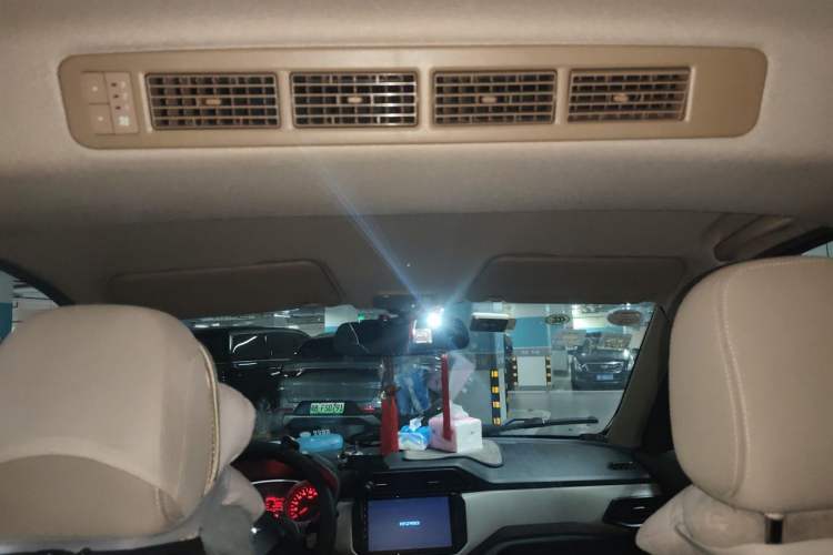 Used Wuling Hongguang 2019 1.5L S Standard Version China VI LAR Headliner